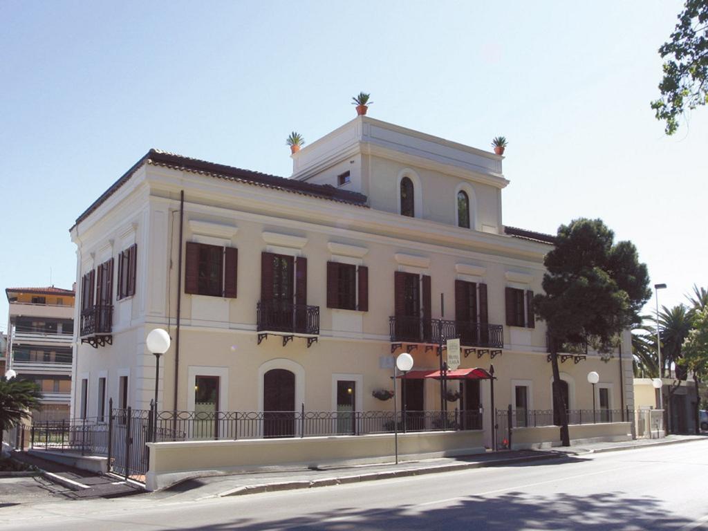 Hotel Claila Francavilla Al Mare Εξωτερικό φωτογραφία