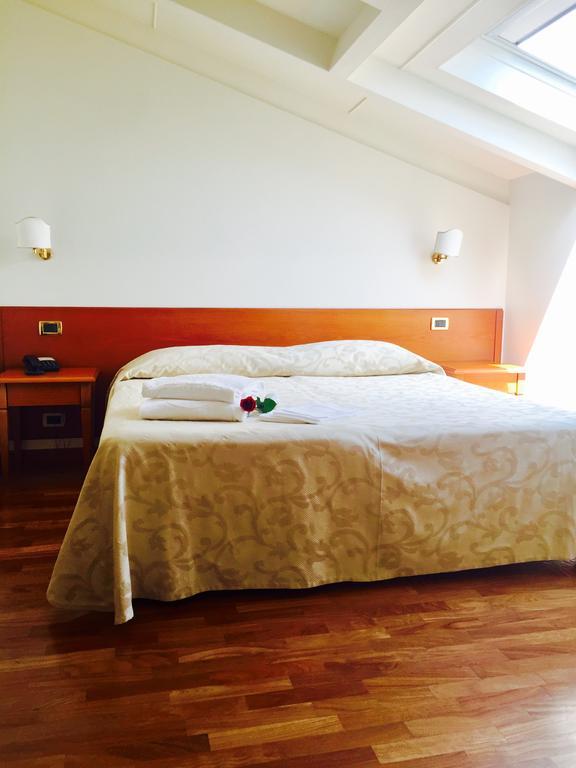 Hotel Claila Francavilla Al Mare Εξωτερικό φωτογραφία