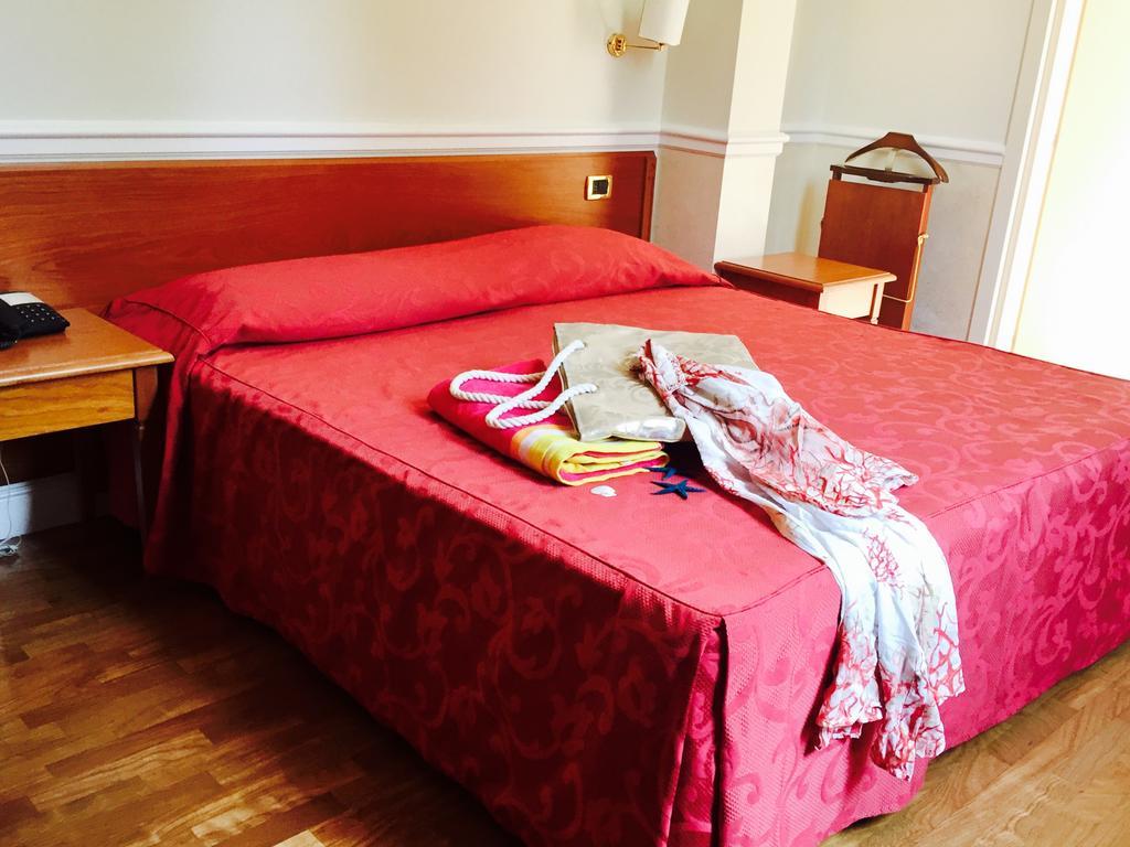 Hotel Claila Francavilla Al Mare Εξωτερικό φωτογραφία