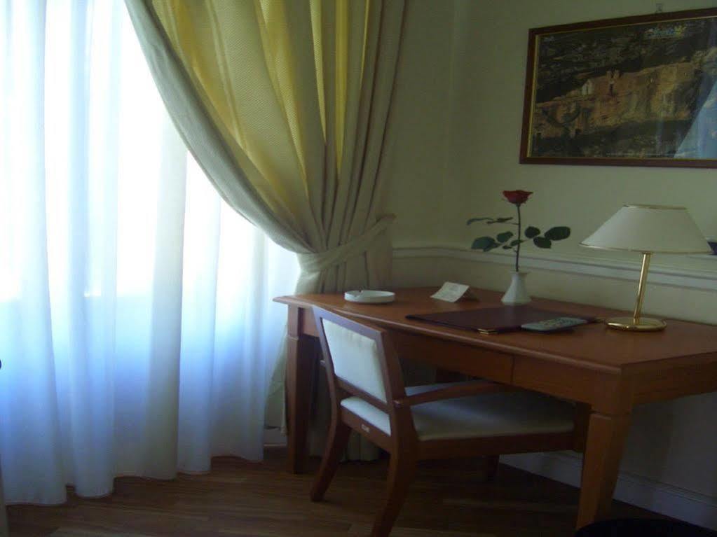 Hotel Claila Francavilla Al Mare Εξωτερικό φωτογραφία