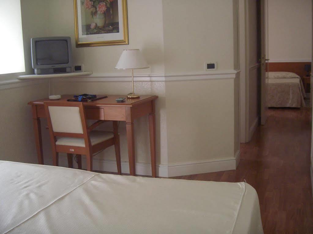 Hotel Claila Francavilla Al Mare Εξωτερικό φωτογραφία